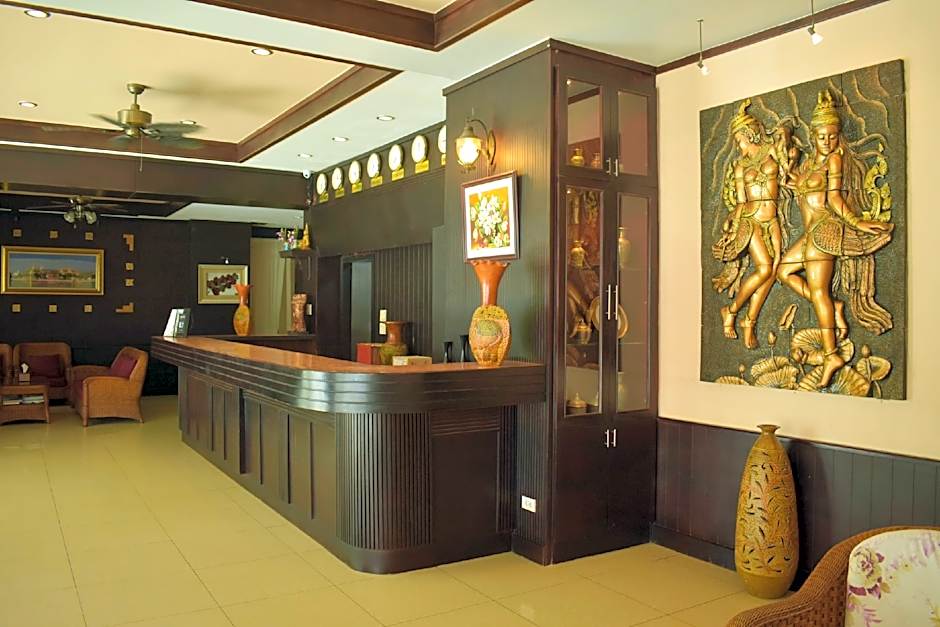 Outdoor Inn Kata Hotel