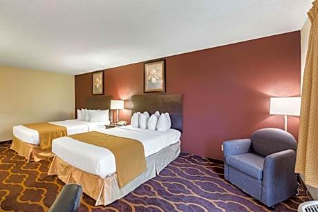 Queen Room with Two Queen Beds - Non-Smoking