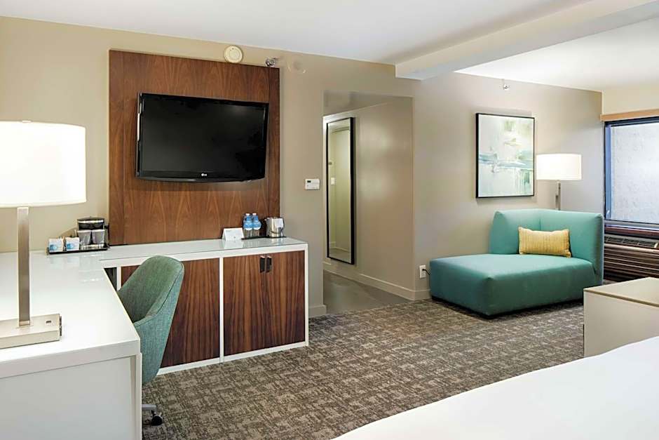 DoubleTree by Hilton Monrovia - Pasadena Area
