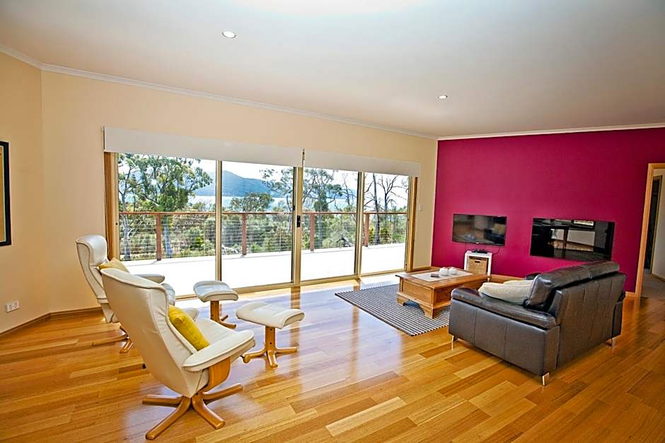 Bruny Island Escapes and Hotel Bruny
