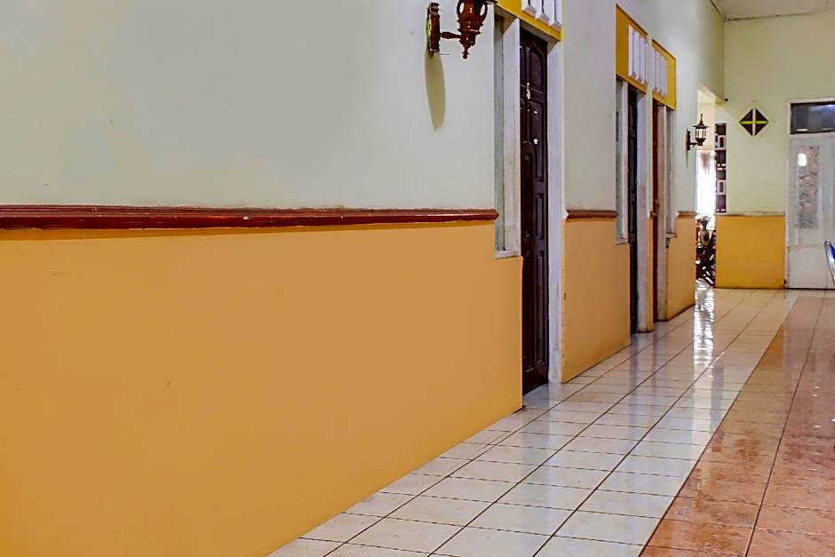 Hotel O Wisma Flamboyan NearTaman Makam Pahlawan