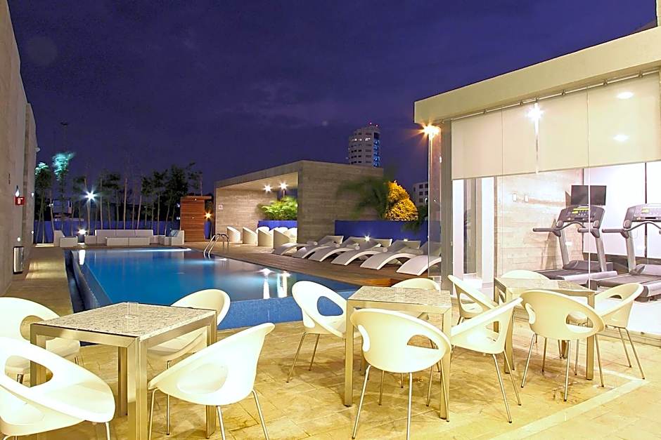 One Villahermosa 2000