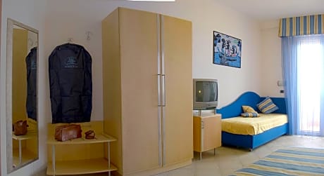 Superior Family Room