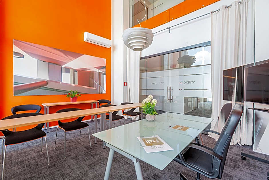 NEW IPOINT HOTEL