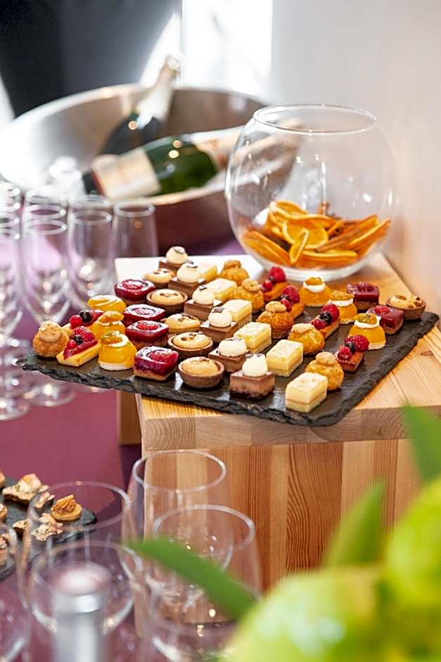 Best Western Plus Paris Velizy