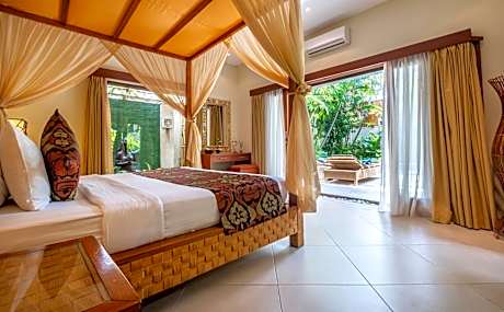 Two-Bedroom Villa with Private Pool and Free Floating Breakfast