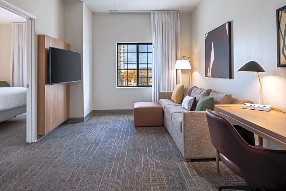 Staybridge Suites Minneapolis-Maple Grove