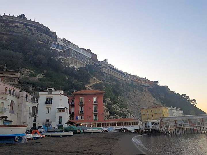 B&B Sorrento Queen