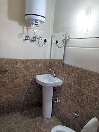 Hotel Aromatop Villa By WB Inn