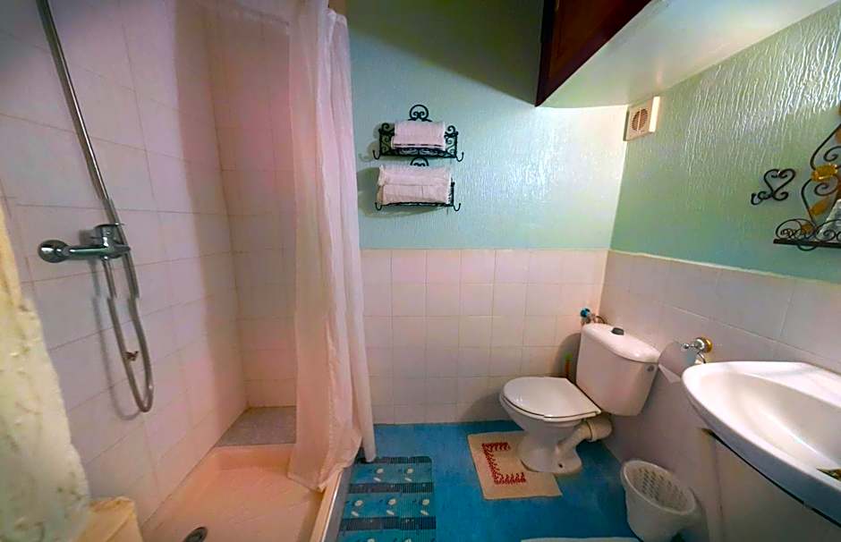 Riad Atika Mek