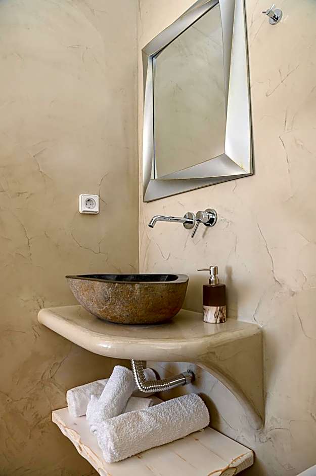 Vinas Place City Center