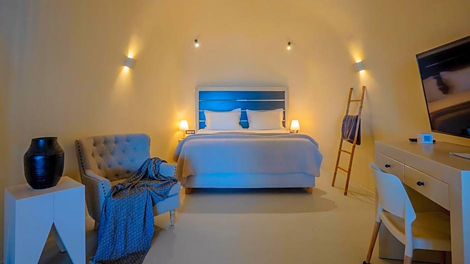 Apeiron Blue Santorini - Adults Only 14 plus - Apeiron Hotels