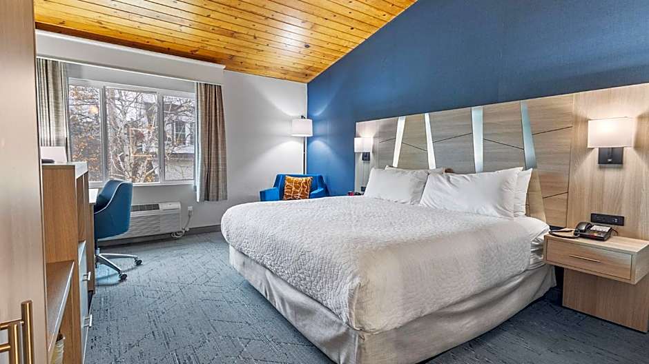 Best Western Plus The Inn At Hampton