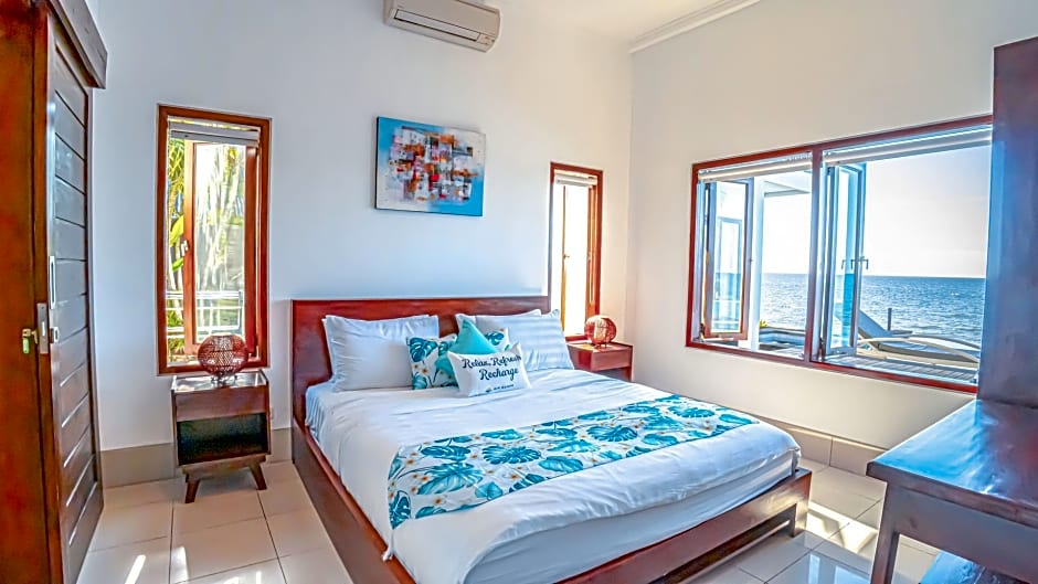 Air Sanih Beach Villa