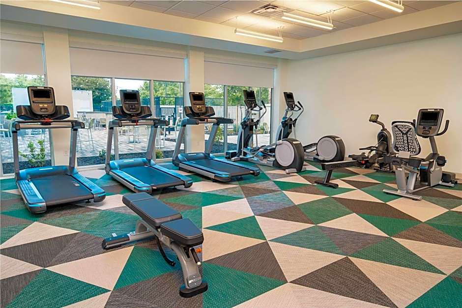 Element Sacramento Airport