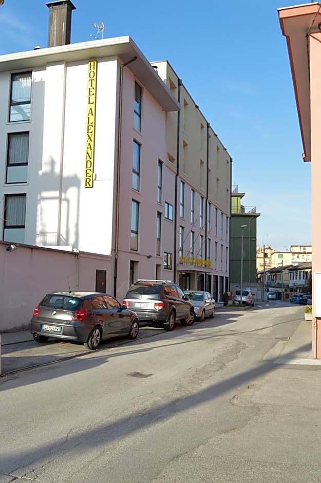 Hotel Alexander