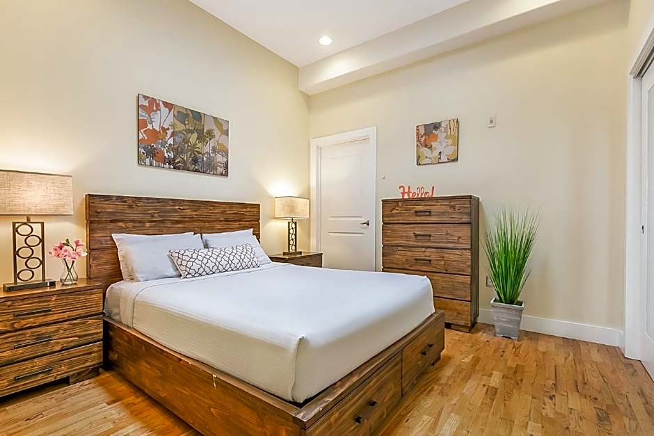 Stunning Apartments - Near FQ and Bourbon