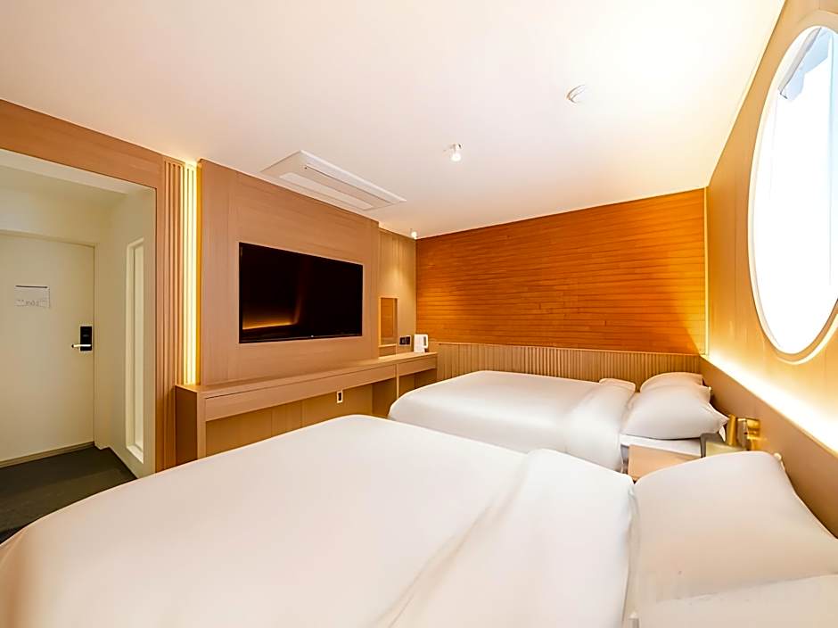 Y Collection by Unboundi Gyeongju