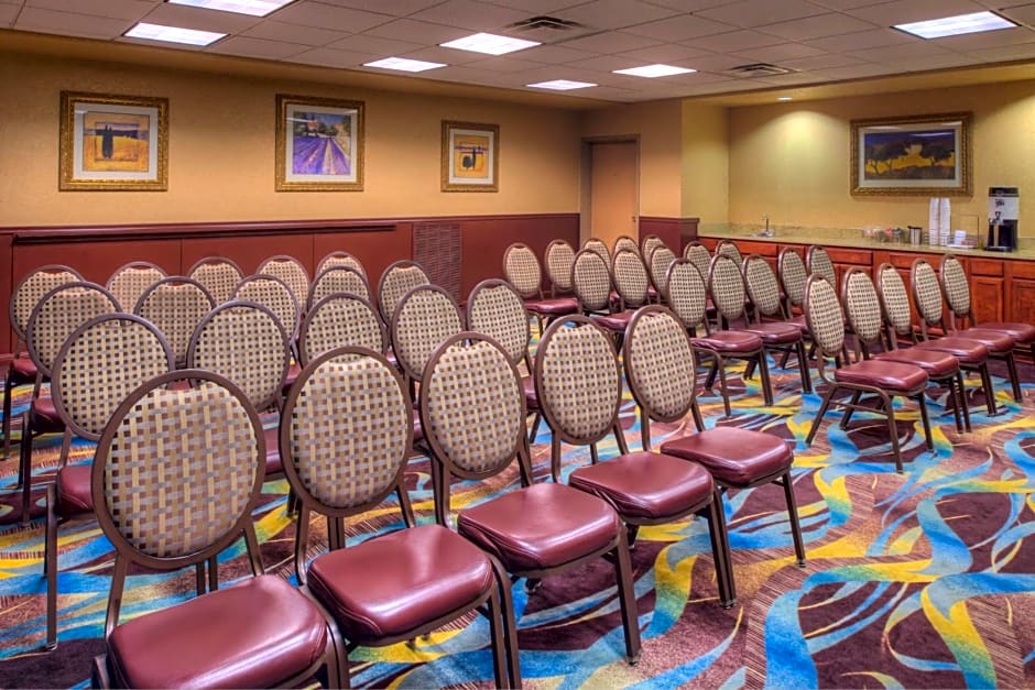 Hampton Inn By Hilton And Suites Ontario