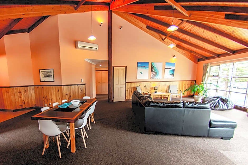 Esperance Foreshore Apartments