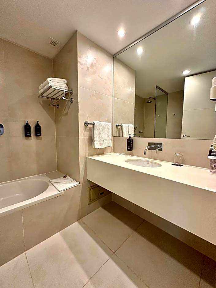 Dazzler by Wyndham Lima Miraflores