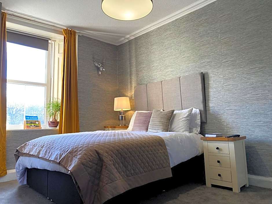 Red Lion, Coorie Inn