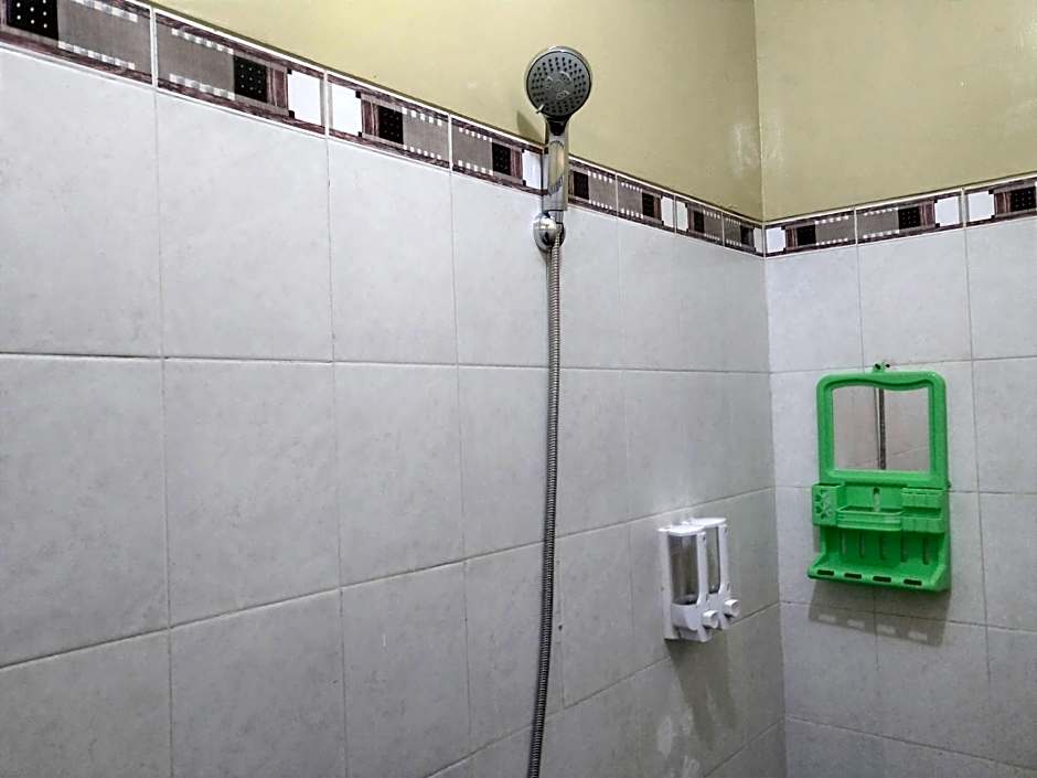 Hotel Pekalongan Syariah Mitra RedDoorz