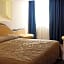 Porto Novo Hotel & Suites