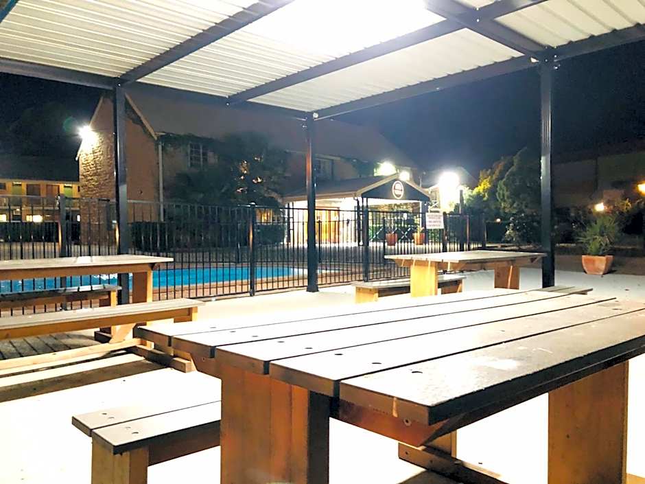Campbelltown Colonial Motor Inn