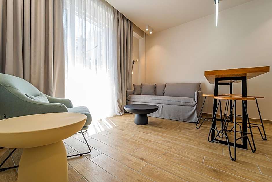 Iridium Old Town Luxury Suites