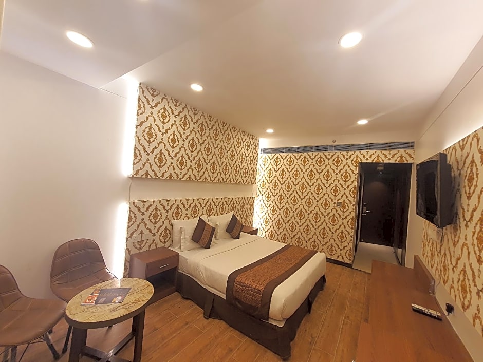 SAM SURYA HOTEL