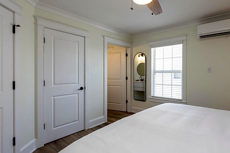 Breakers 204 Inn at Old Beach