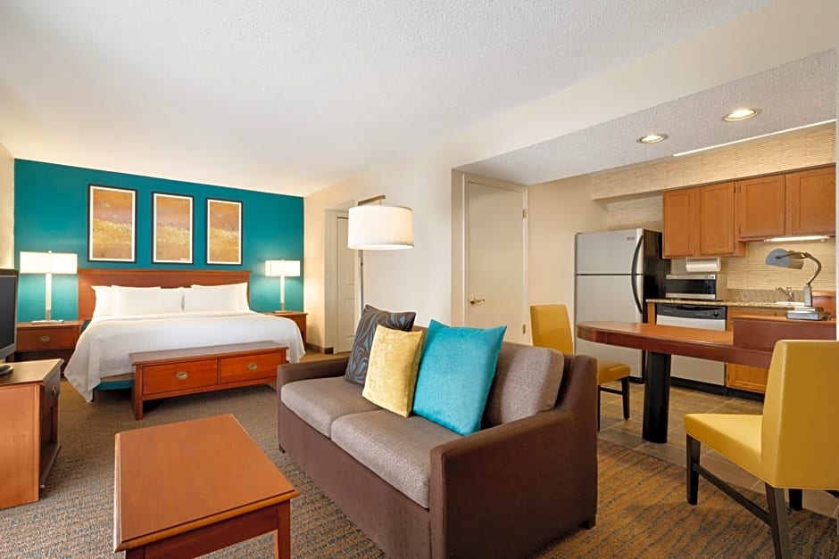 Hawthorn Suites by Wyndham Tinton Falls