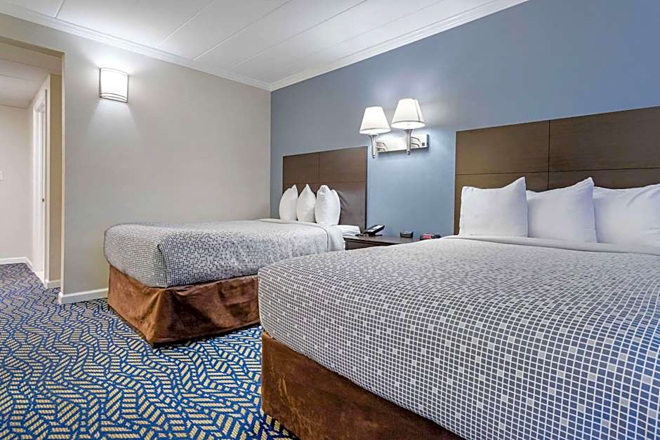 Econo Lodge Hicksville - Long Island