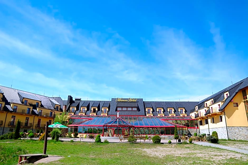 Manor Hotel