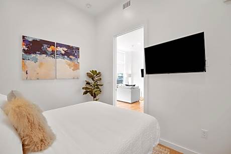 One-Bedroom Premier Apartment