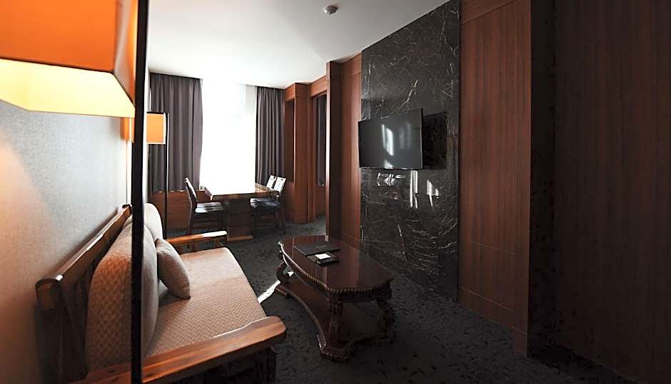 Photo 1 of 2 of Suite
