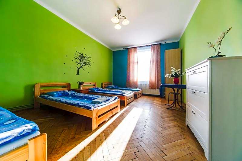 Hostel Tara