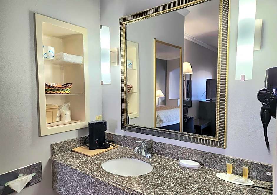 Days Inn by Wyndham Robstown