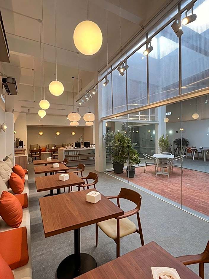 Glai Gan Place Hotel