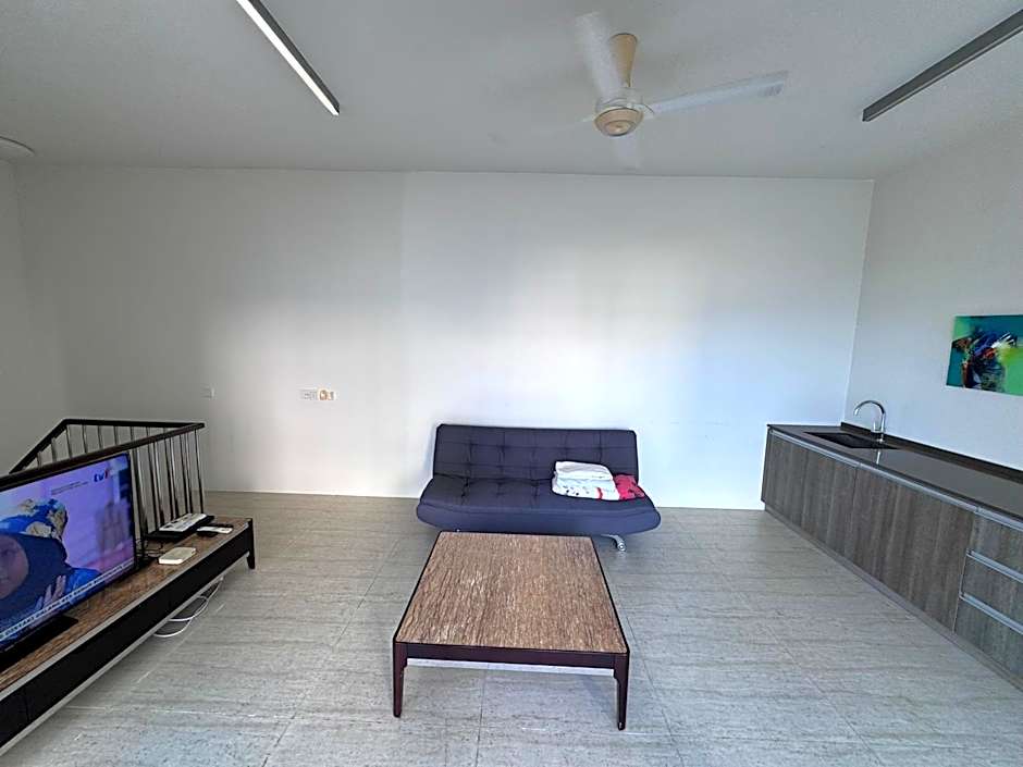 BY THE SEA - Penthouse 3 bedroom