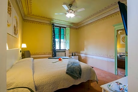 Double Deluxe Suite