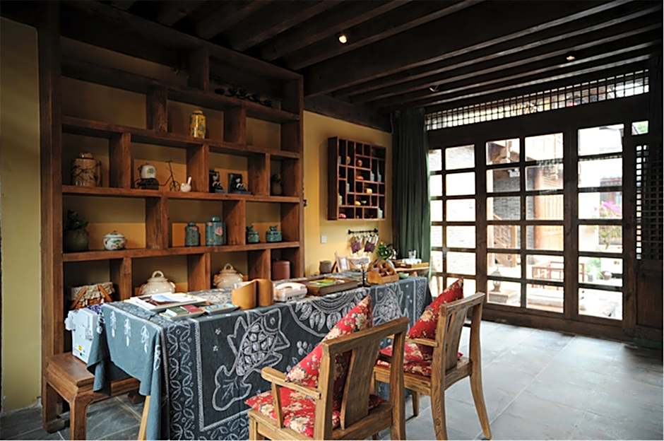 Blossom Hill Inn Lijiang Eminentland