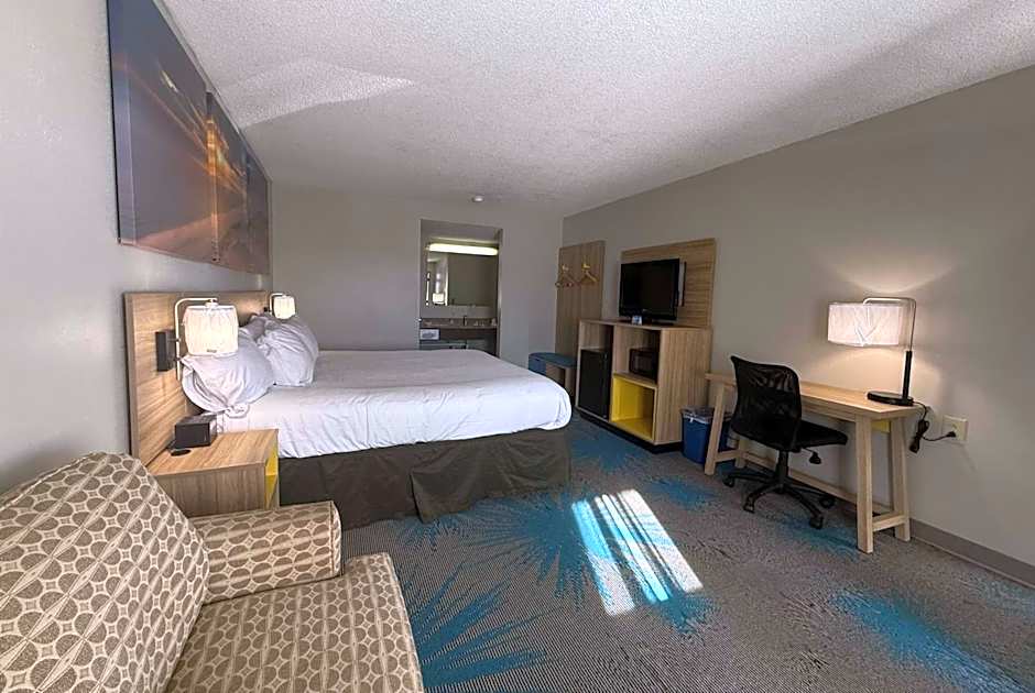 Days Inn by Wyndham Hannibal