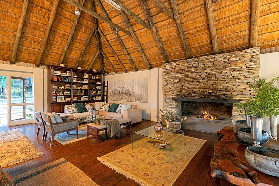 Karongwe River Safari Lodge