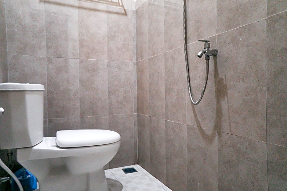 RedDoorz Syariah near Exit Tol Malang