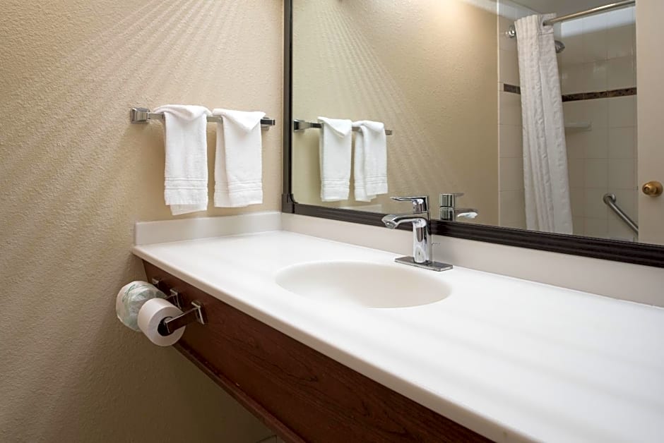 Ramada by Wyndham Downtown Spokane