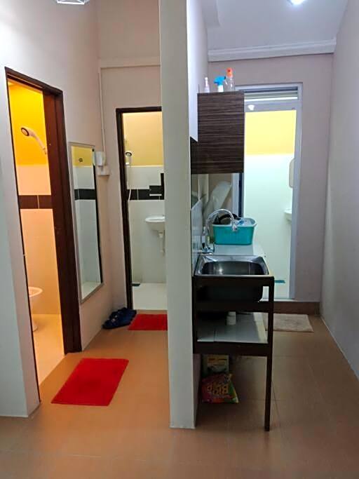 1 MINUTES TO TOWER SENTRAL INTAN HOMESTAY 6 ROOMS
