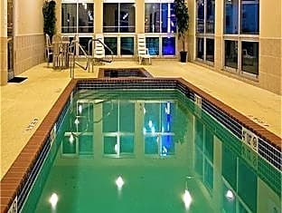 Holiday Inn Express Hotel & Suites Shamrock North By IHG