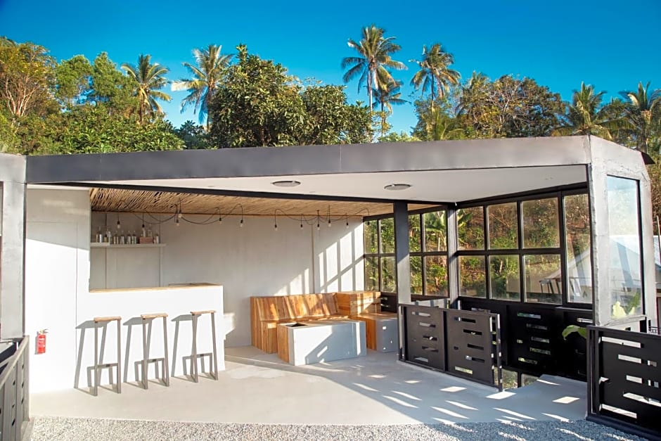 Flores Passport House